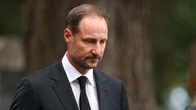Das Bild zeigt König Haakon VIII von Norwegen