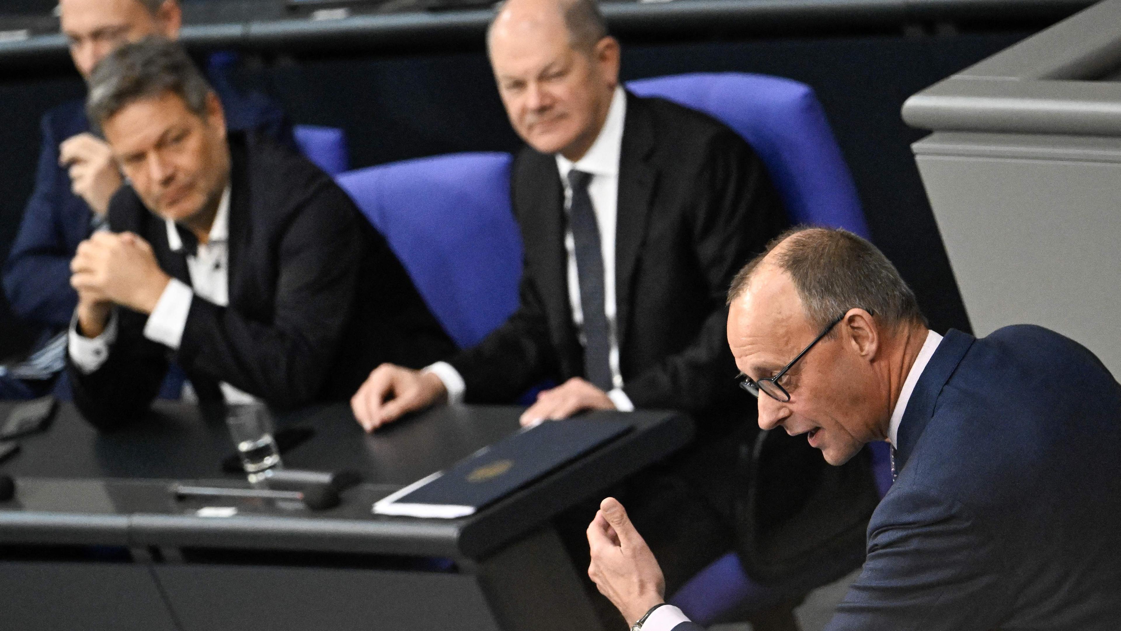 Robert Habeck, Olaf Scholz und Friedrich Merz im Bundestag
