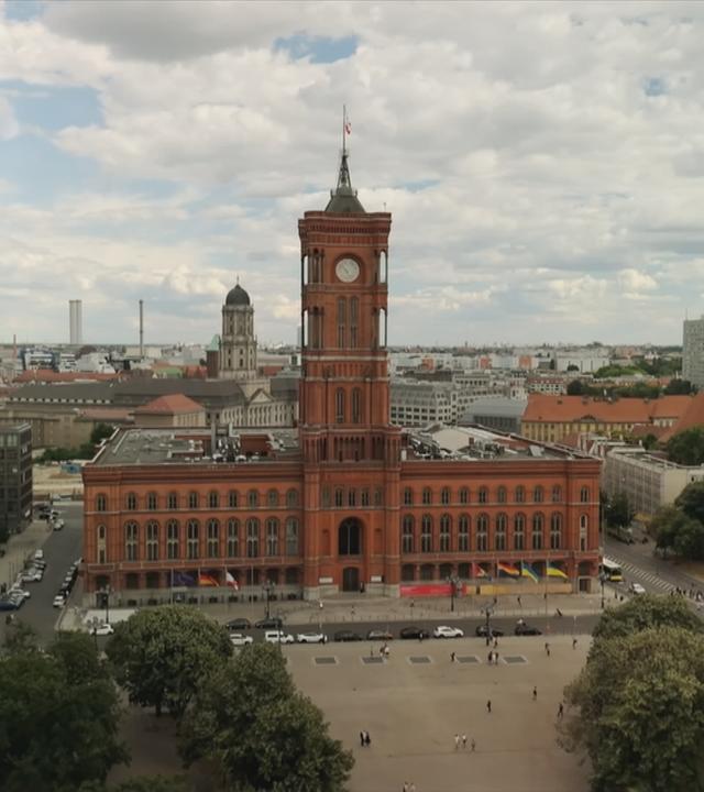 Das rote Rathaus in Berlin