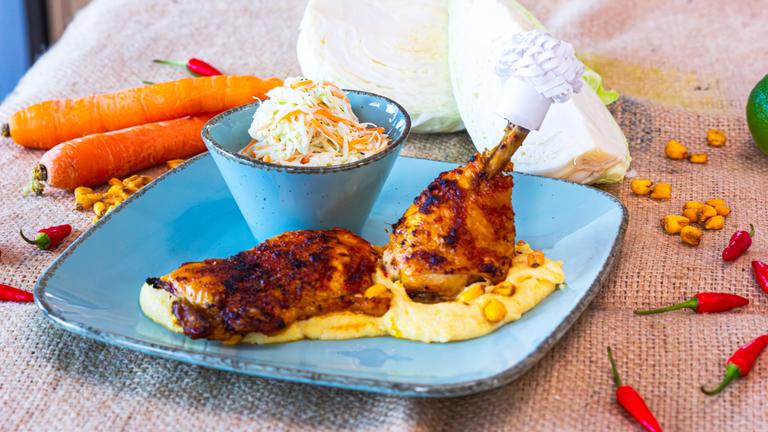 Piri Piri Hähnchen auf cremiger Polenta
