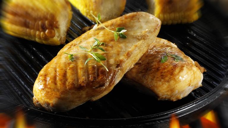 Mediterrane Hähnchenroulade mit Patatas Bravas 