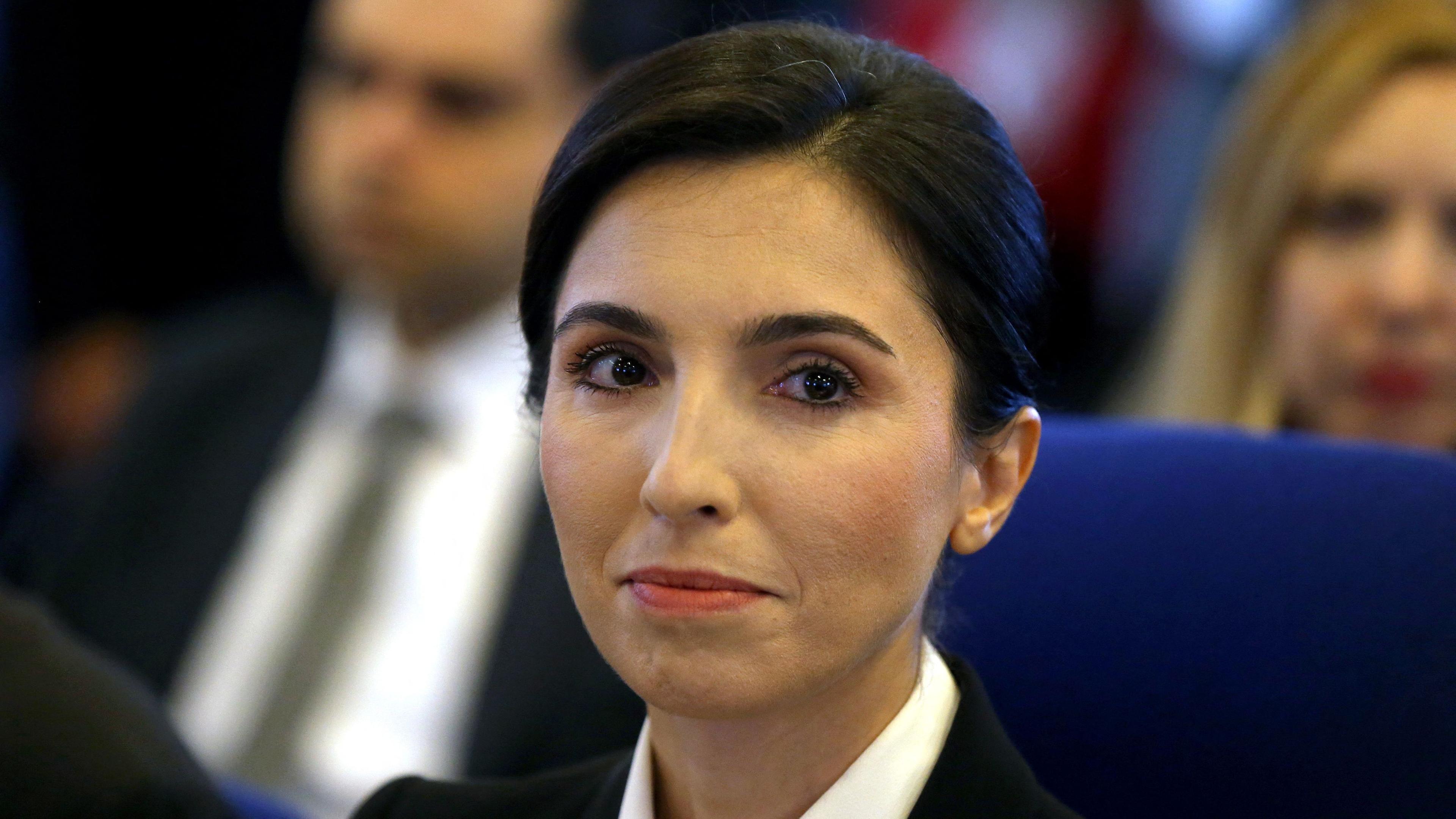 Die Gouverneurin der türkischen Zentralbank, Hafize Gaye Erkan, nimmt am 03.10.2023 an der Sitzung in Ankara teil.