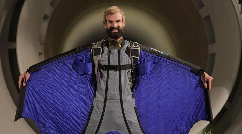 Halvor Angvik im Wingsuit