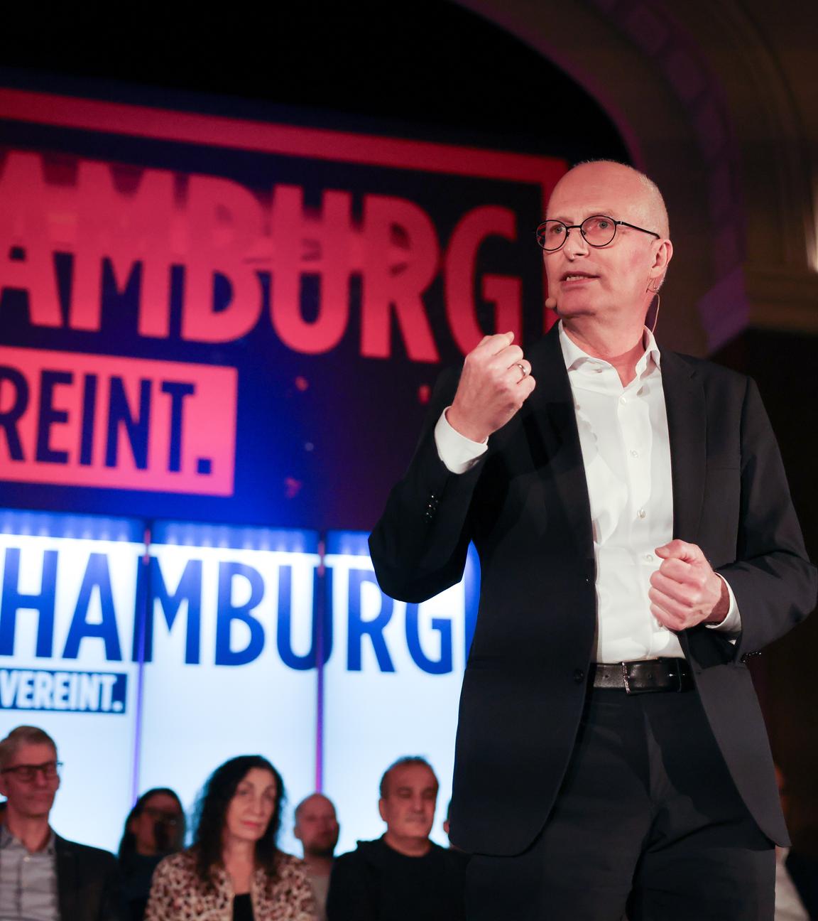 07.01.2025, Hamburg: Peter Tschentscher (SPD), Hamburgs Erster Bürgermeister und Spitzenkandidat, spricht beim Wahlkampfauftakt der SPD zu Bürgerschaftswahl. 