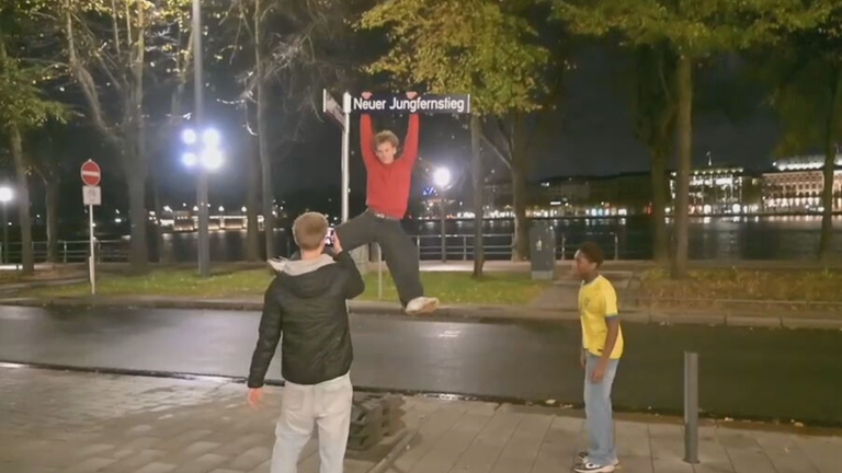 "Schilderhängen" trendet auf TikTok