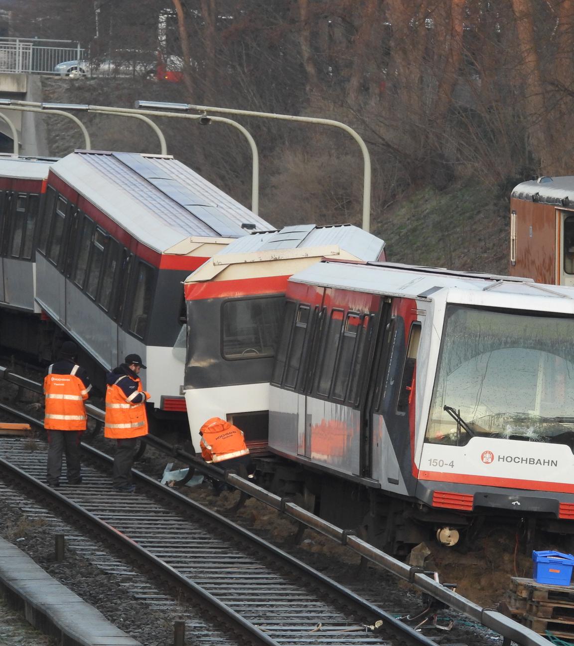 U-Bahn in Hamburg entgleist