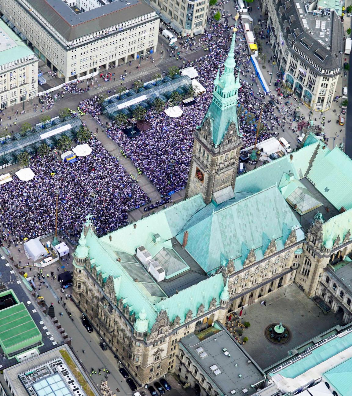 Hamburger-SV-HSV-Fans