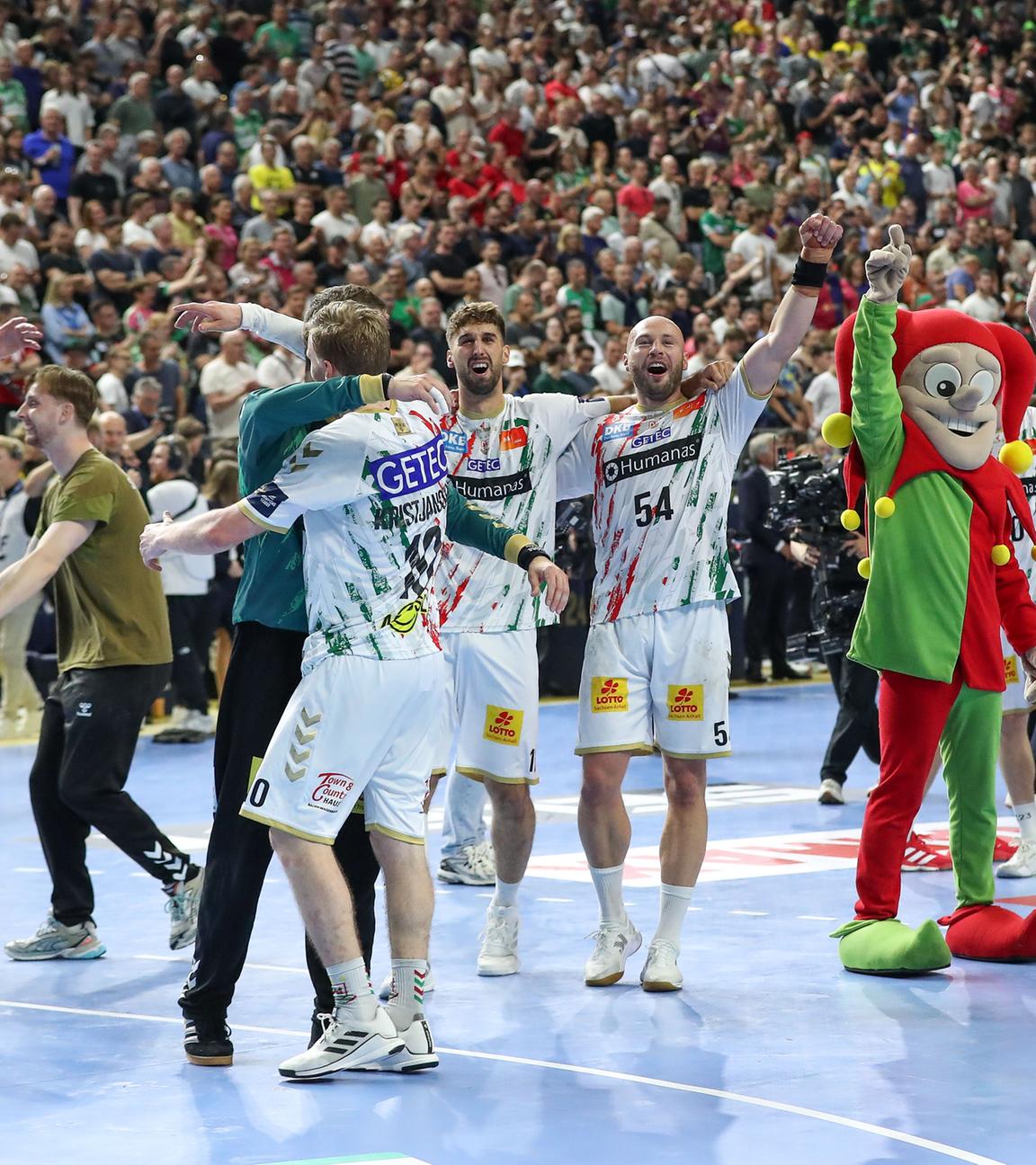 Handball, EHF Champions League Finale, Füchse Berlin - SC Magdeburg: Magdeburg Jubel über den Sieg
