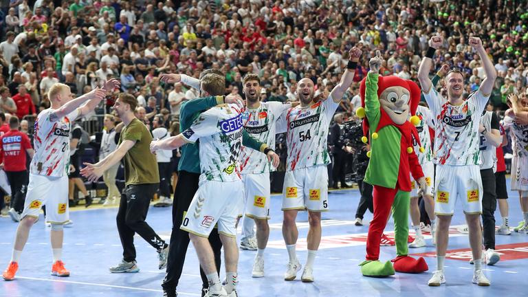 Handball, EHF Champions League Finale, Füchse Berlin - SC Magdeburg: Magdeburg Jubel über den Sieg