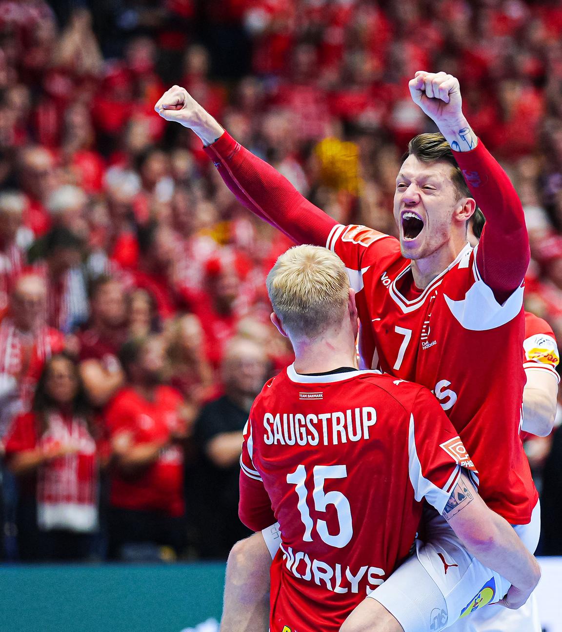 Dänischer Handballer jubelt