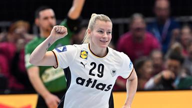 Antje Döll bejubelt ein Tor