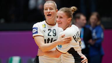 Antje Döll jubelt mit Alexia Hauf