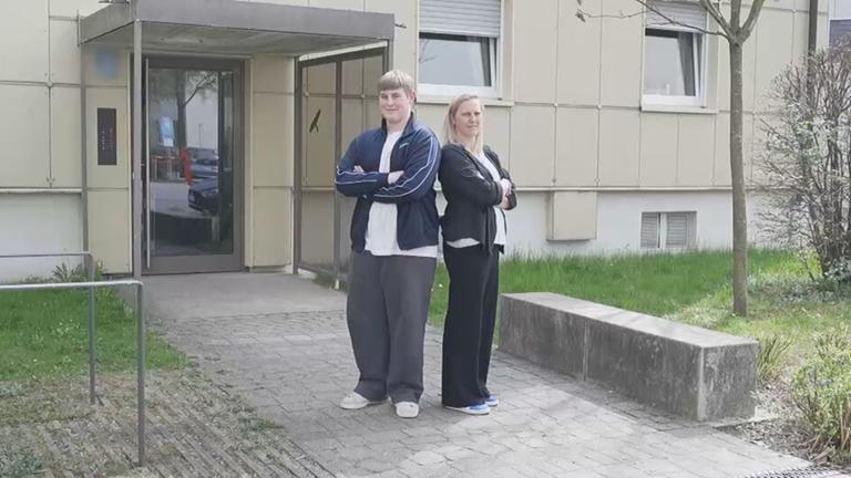 Mutter und Sohn stoppen falsche Handwerker 
