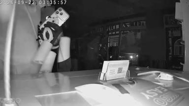 Aufnahmen der Überwachungskamera von einem der vier Täter