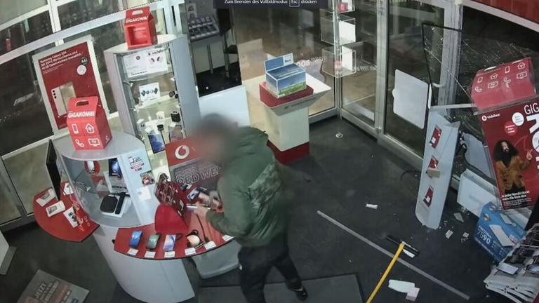 Handydieb klaut ausversehen nur Attrappen