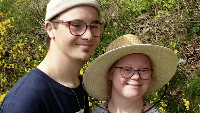 Hanna und Silas Gaub mit Hut