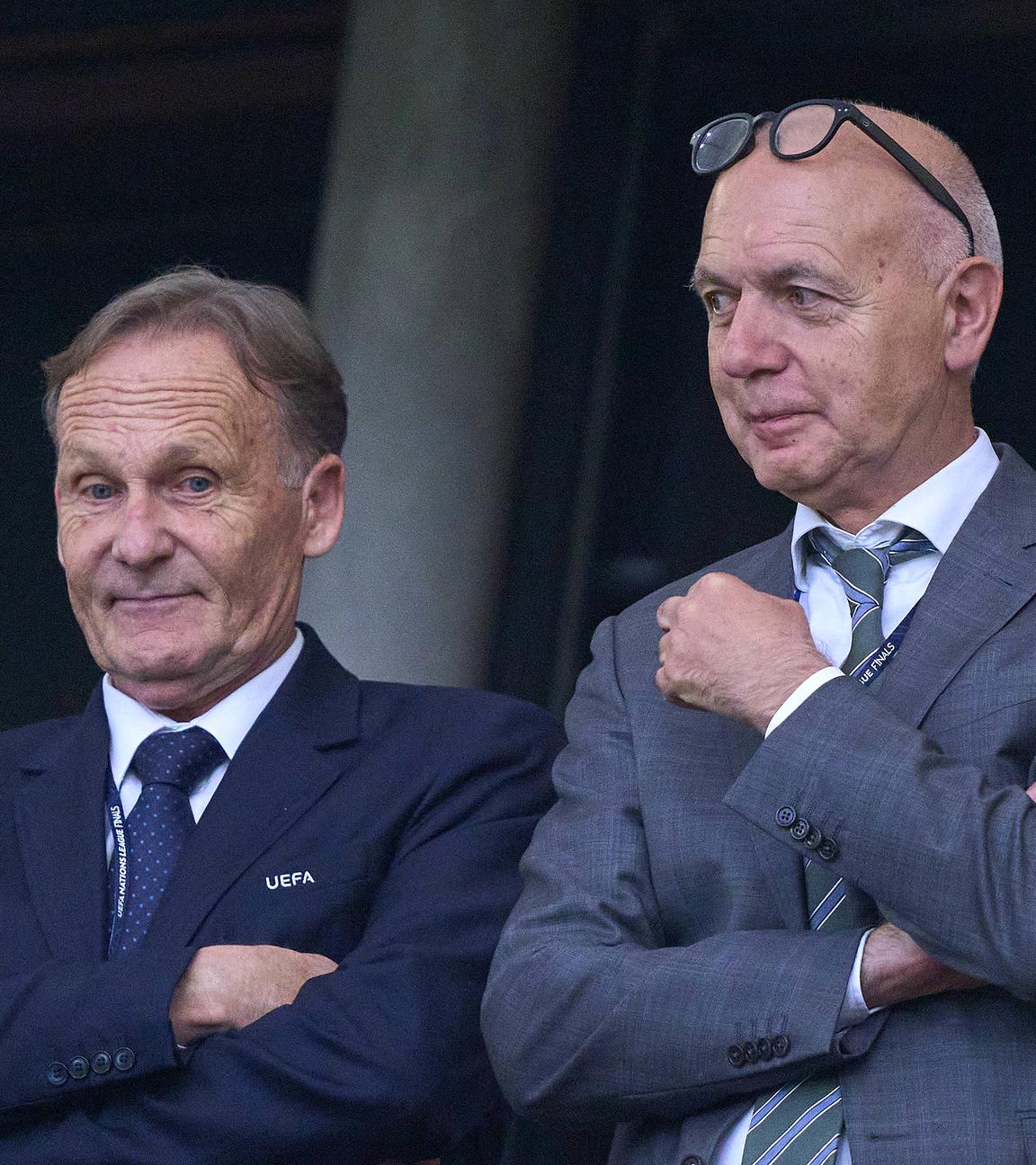 Hans-Joachim Watzke  (L) und Bernd Neuendorf