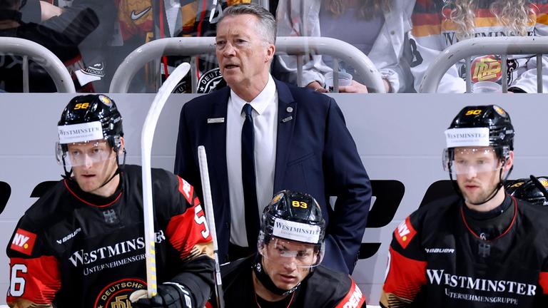 Harold „Harry“ Kreis mit Wiederer, Pfoederl und hager