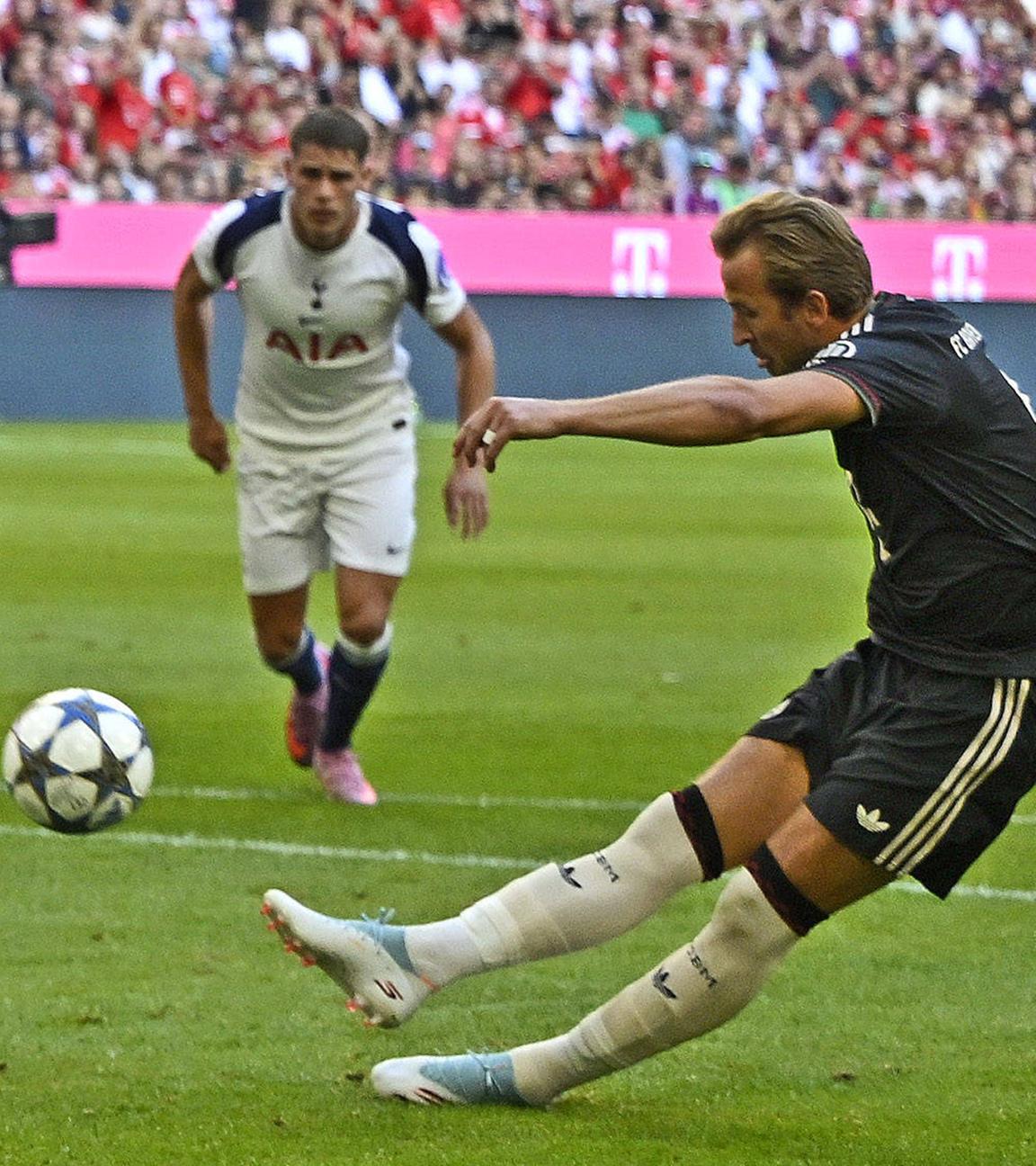Harry Kane rutscht aus