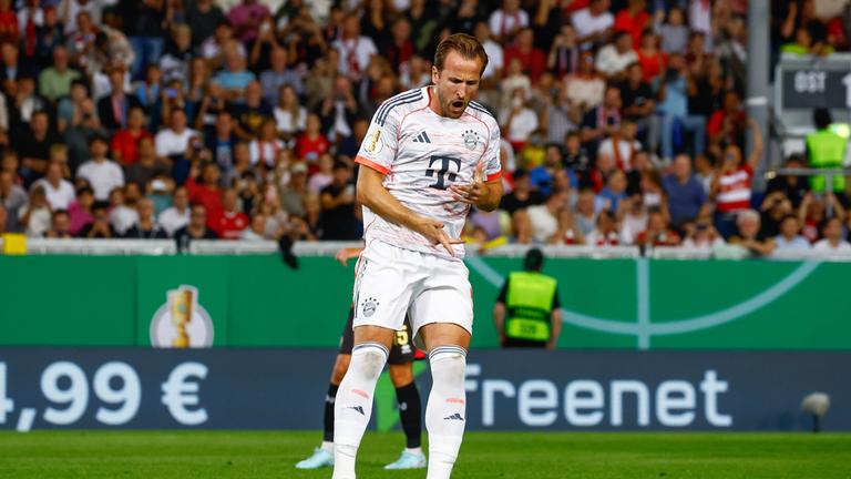 Harry Kane (FC Bayern Muenchen, 9) jubelt.