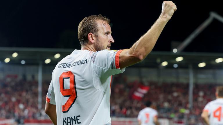 Harry Kane (FC Bayern München) jubelt