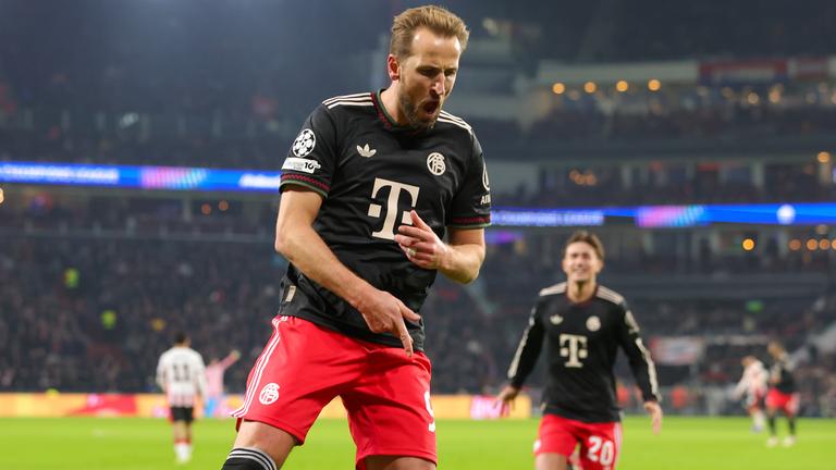 Harry Kane jubelt nach seinem Tor zum 1:2 am 28.01.2026 in Eindhoven.