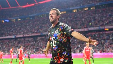 Harry Kane jubelt nach seinem Tor zum 4:0 am 18.09.2026 in München. 