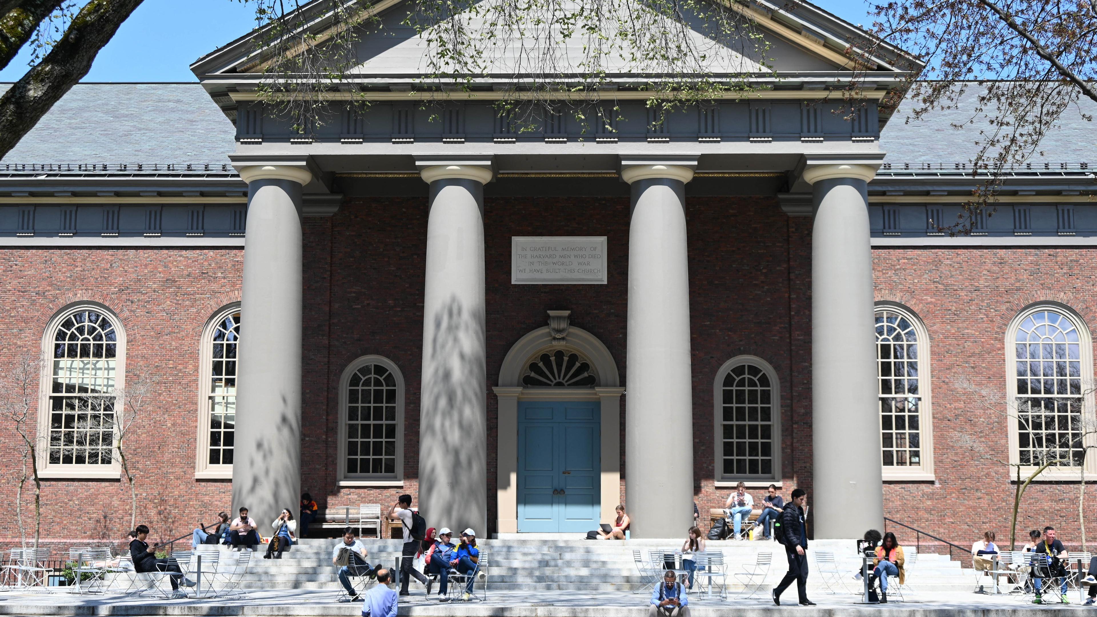Ein Gebäude der Harvard-Universität in Cambridge, Massachusetts.