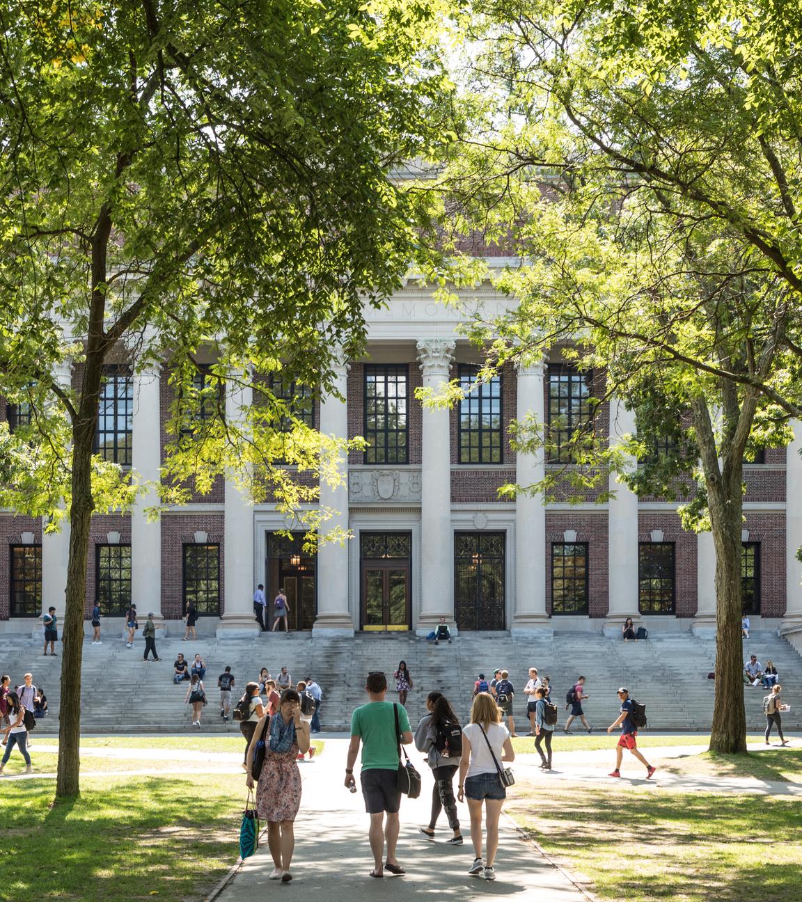 Blick auf den Campus der Harvard Universität in Cambridge, USA.