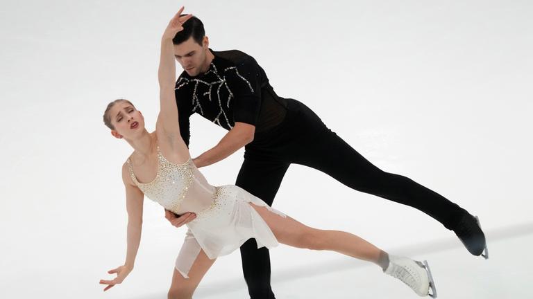 Minerva Fabienne Hase und Nikita Volodin aus Deutschland in Aktion. 