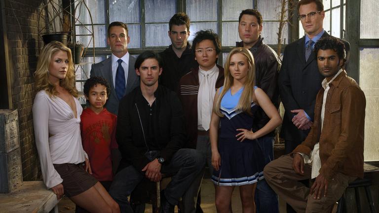 US-Schauspielerin Hayden Panettiere mit ihren Serienkollegen und -kolleginnen der Serie "Heroes".