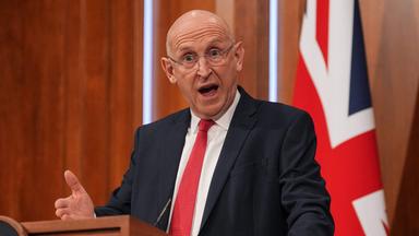 Großbritannien: Verdächtige russische U-Boote im Nordatlantik