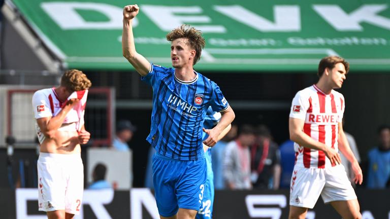 Mittelfeldspieler Jan Schöppner vom 1. FC Heidenheim jubelt nach seinem Treffer zum 1:0 beim 1. FC Köln.
