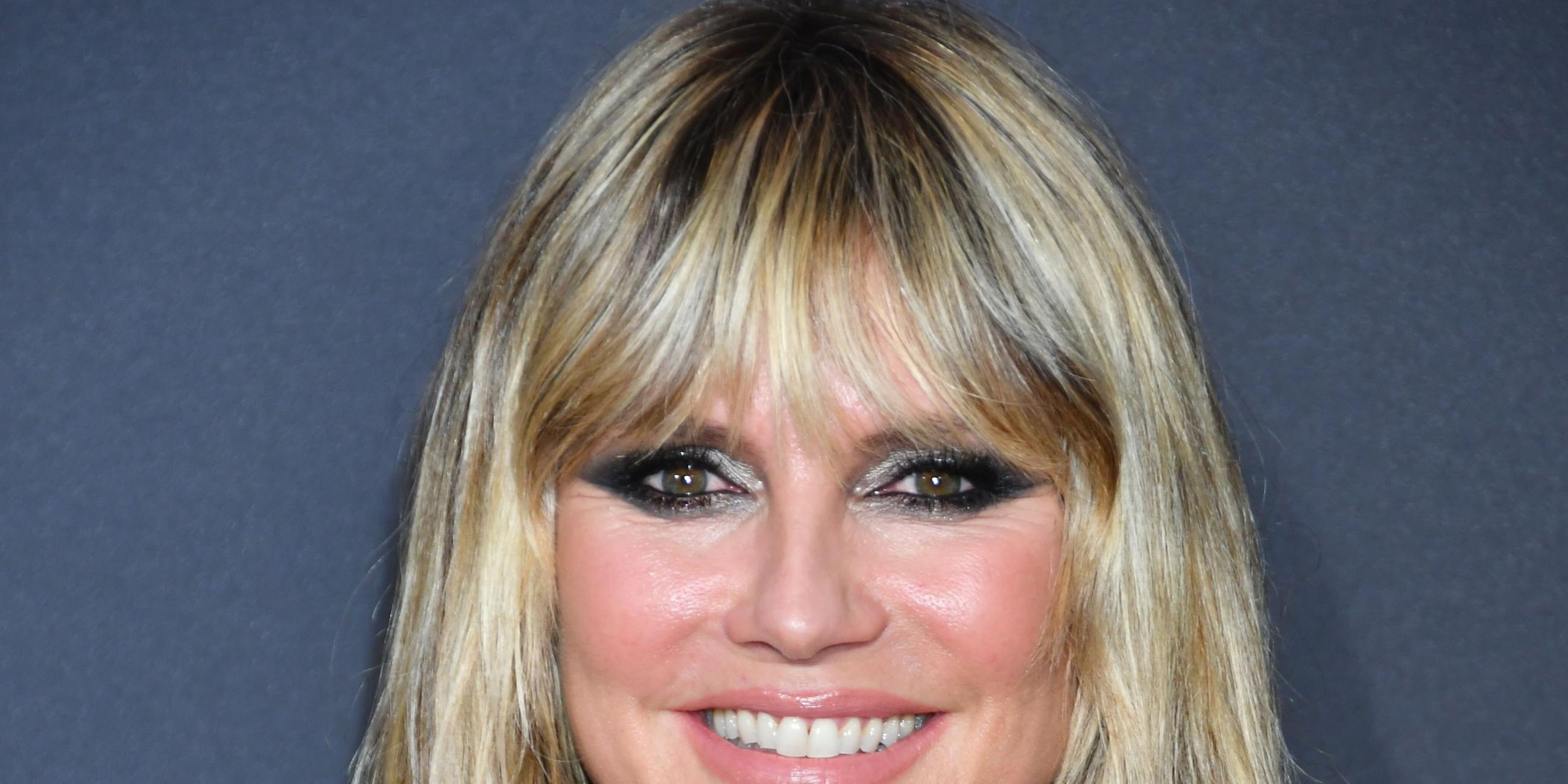 Heidi Klum entdeckt graues Brusthaar