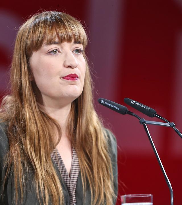 Zu sehen ist Heidi Reichinnek, Spitzenkandidatin der Linken zu Bundestagswahl 2025.
