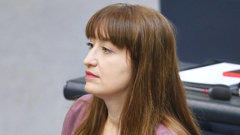 Heidi Reichinnek bei der 14. Bundestagssitzung am 26.06.2025 im Deutschen Bundestag in Berlin.