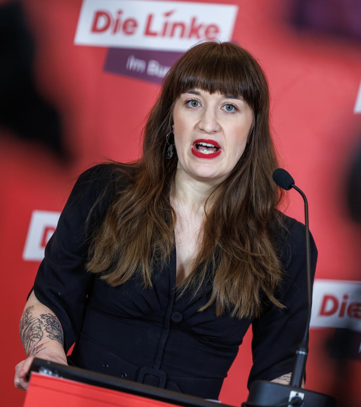 Heidi Reichinnek bei einem Statment der Linken am 16.12.25 in Berlin.