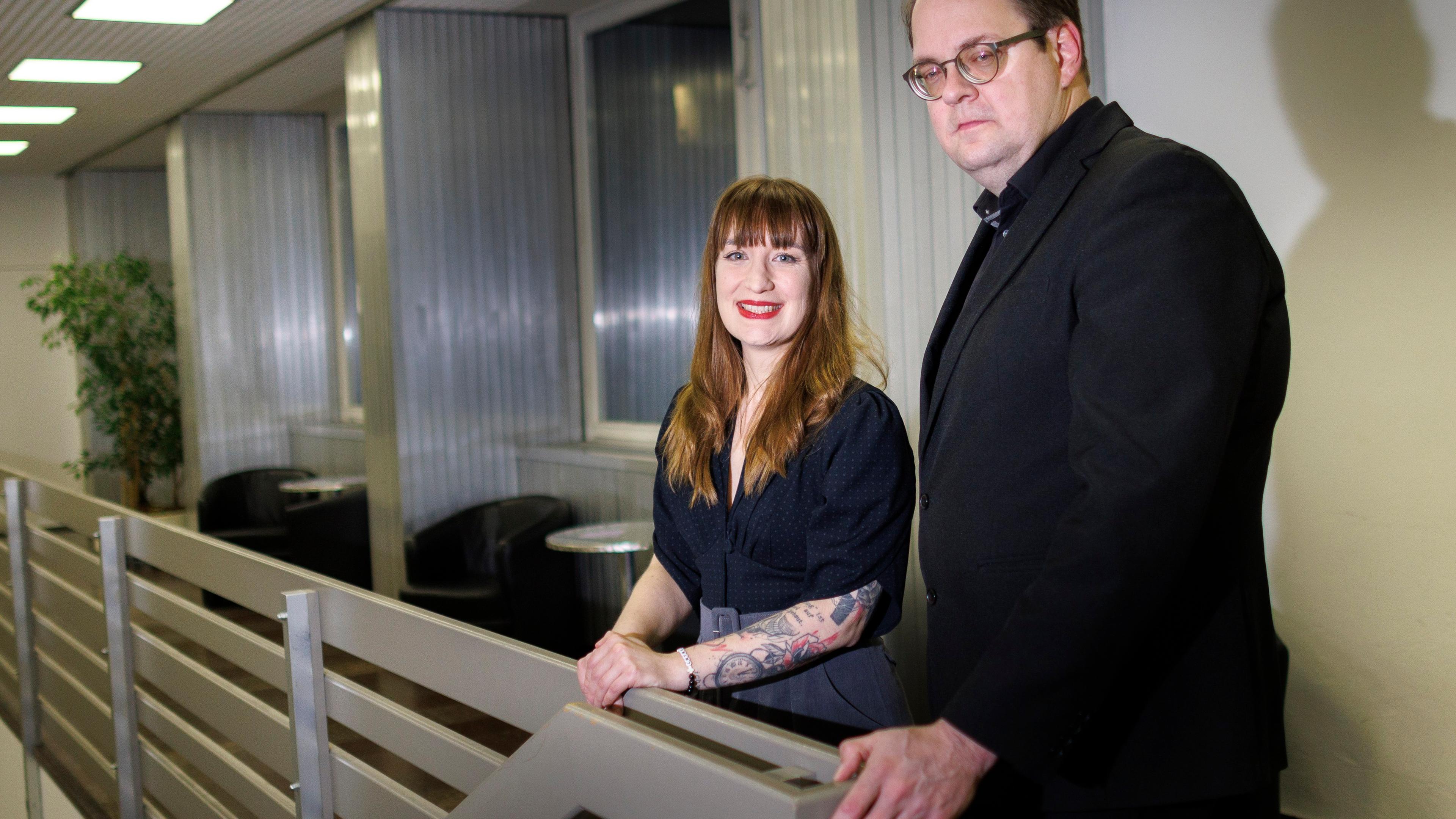 Berlin: Heidi Reichinnek und Sören Pellmann nach einer Pressekonferenz nach ihrer Wahl zum neuen Führungsduo der Linken-Gruppe im Bundestag.
