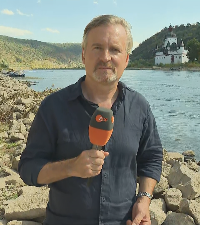 ZDF-Reporter Christopher Heinze  