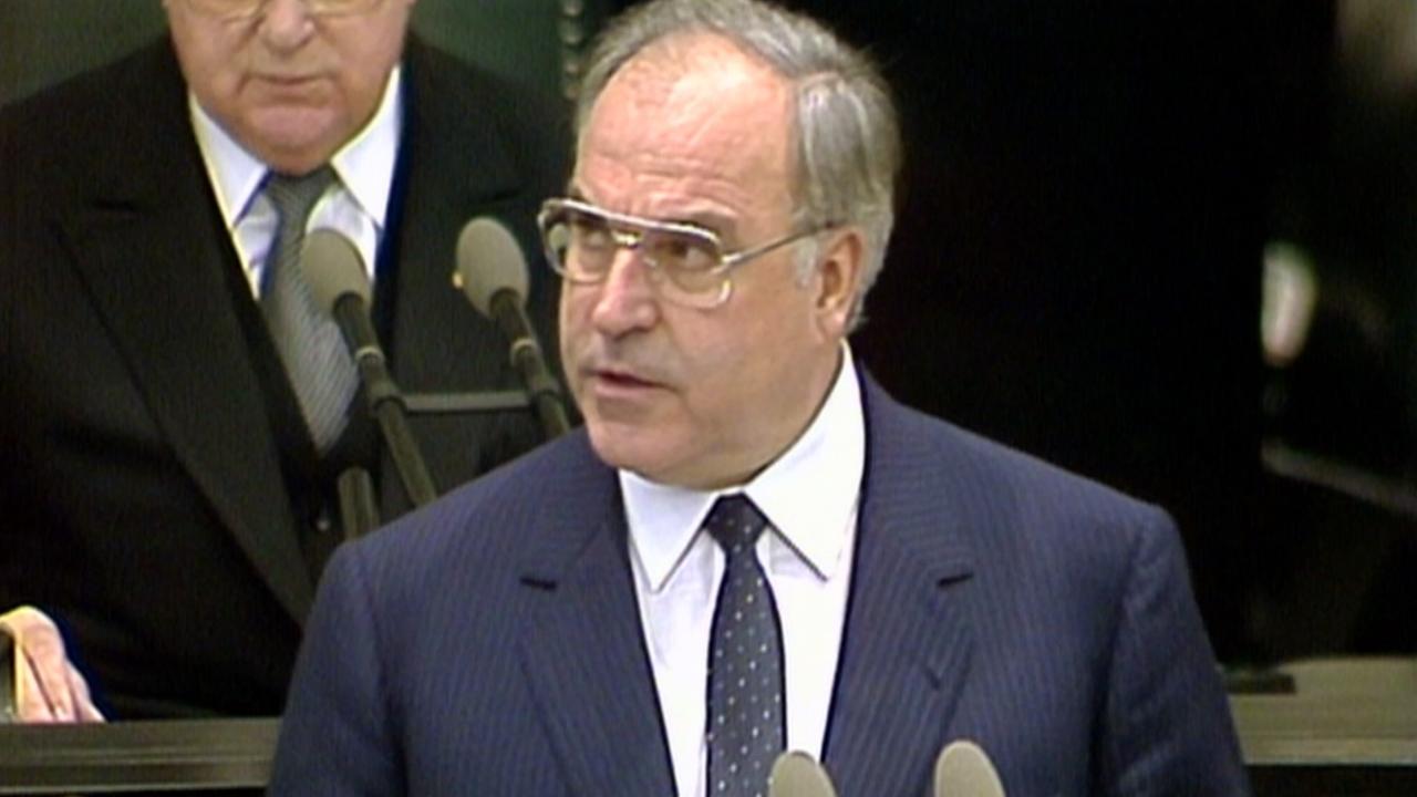 Helmut Kohl bei seiner Rede im Bundestag.