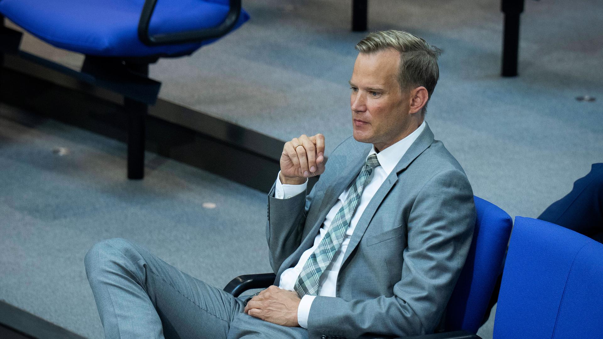 Hendrik Streeck (CDU) im Bundestag in Berlin