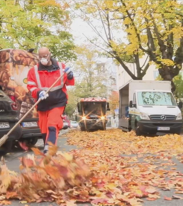Laubzeit in Wiesbaden – warum jetzt gekehrt wird