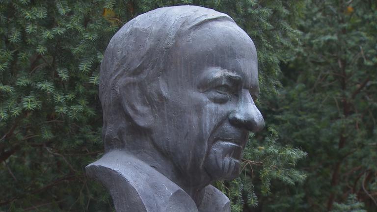 Hermann Gmeiner Statue