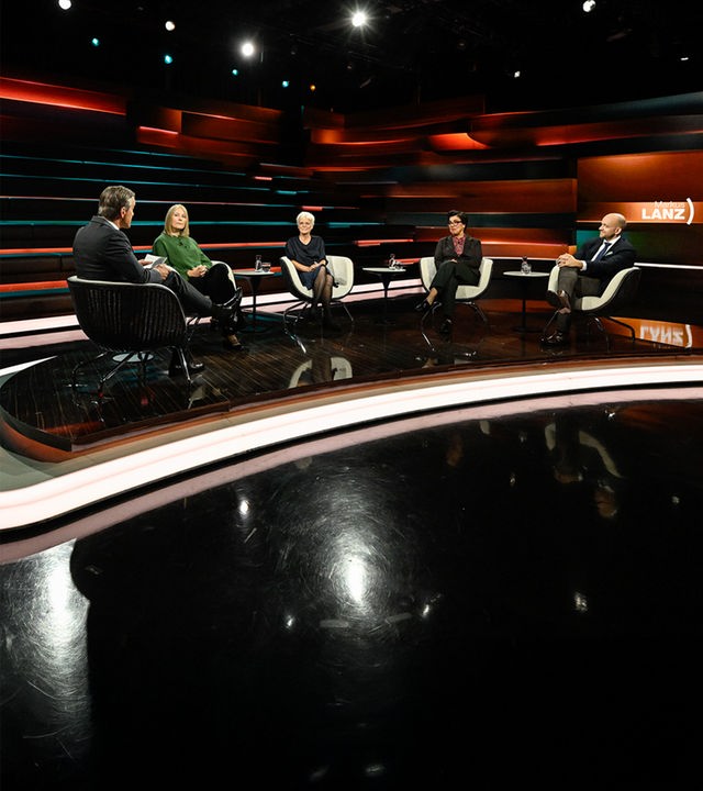 Markus Lanz diskutiert mit seinen Gästen Sabine Rennefanz, Mariam Lau, Marc Felix Serrao, Ulrike Herrmann