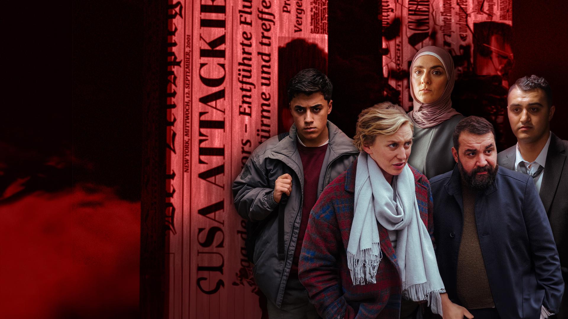 Im Vordergrund: Karla (Franziska Machens) und Eren (Sahin Eryilmaz) ; im Hintergrund von links: Ahmad (Rasmi Mohammed Nasrallah), Sahra (Seyneb Saleh), Can (Mücahit Altun)