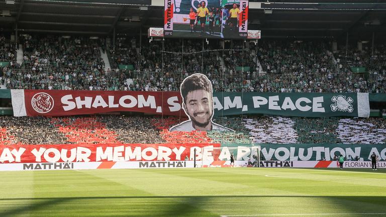 Werder Fans trauern um Hersh Goldberg-Polin.