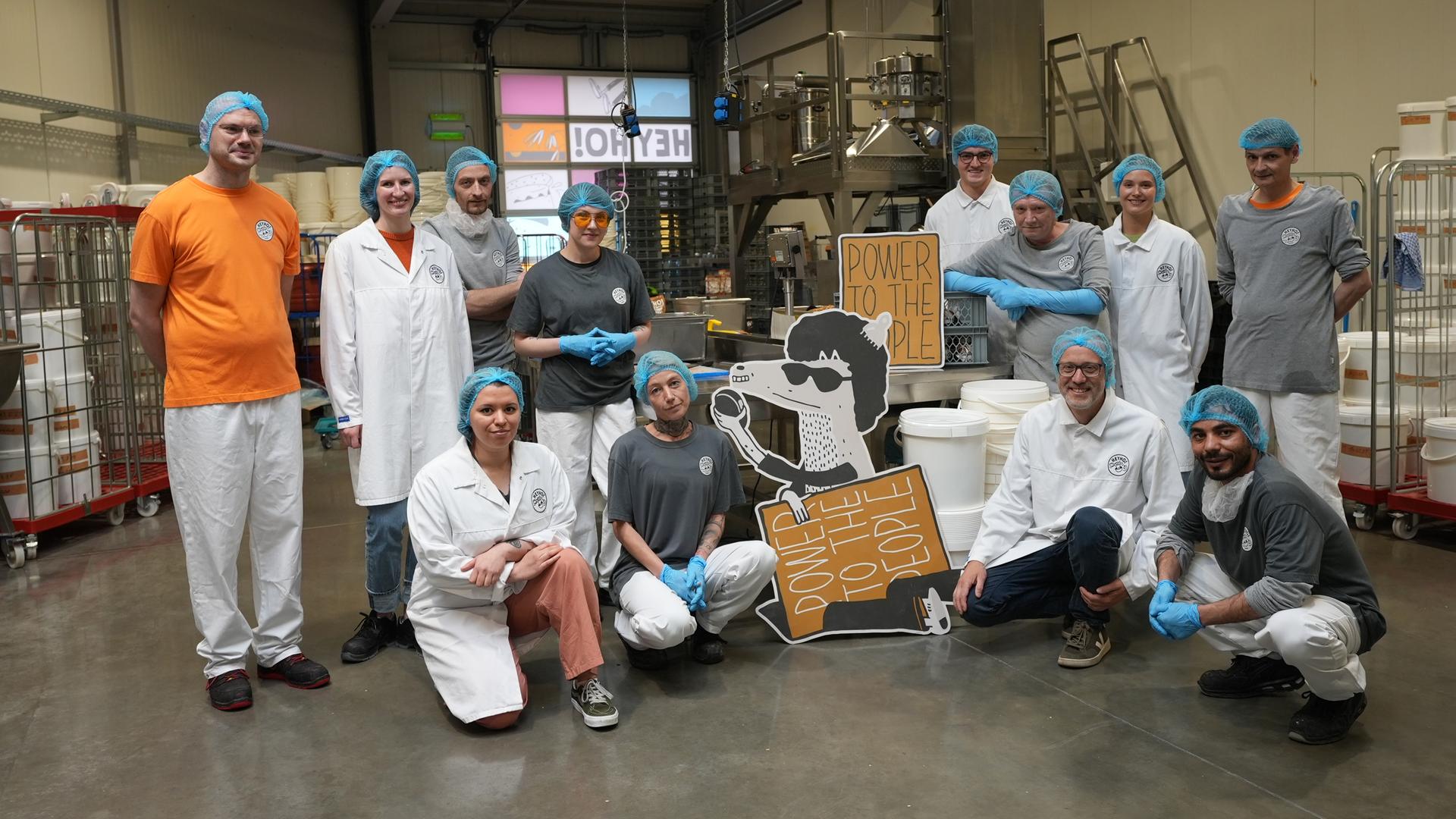 Das Team von heyho. In diesem Unternehmen bekommen Mitarbeitende eine zweite Chance. 