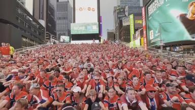 Norwegische WM-Fans am Timesquare in New York