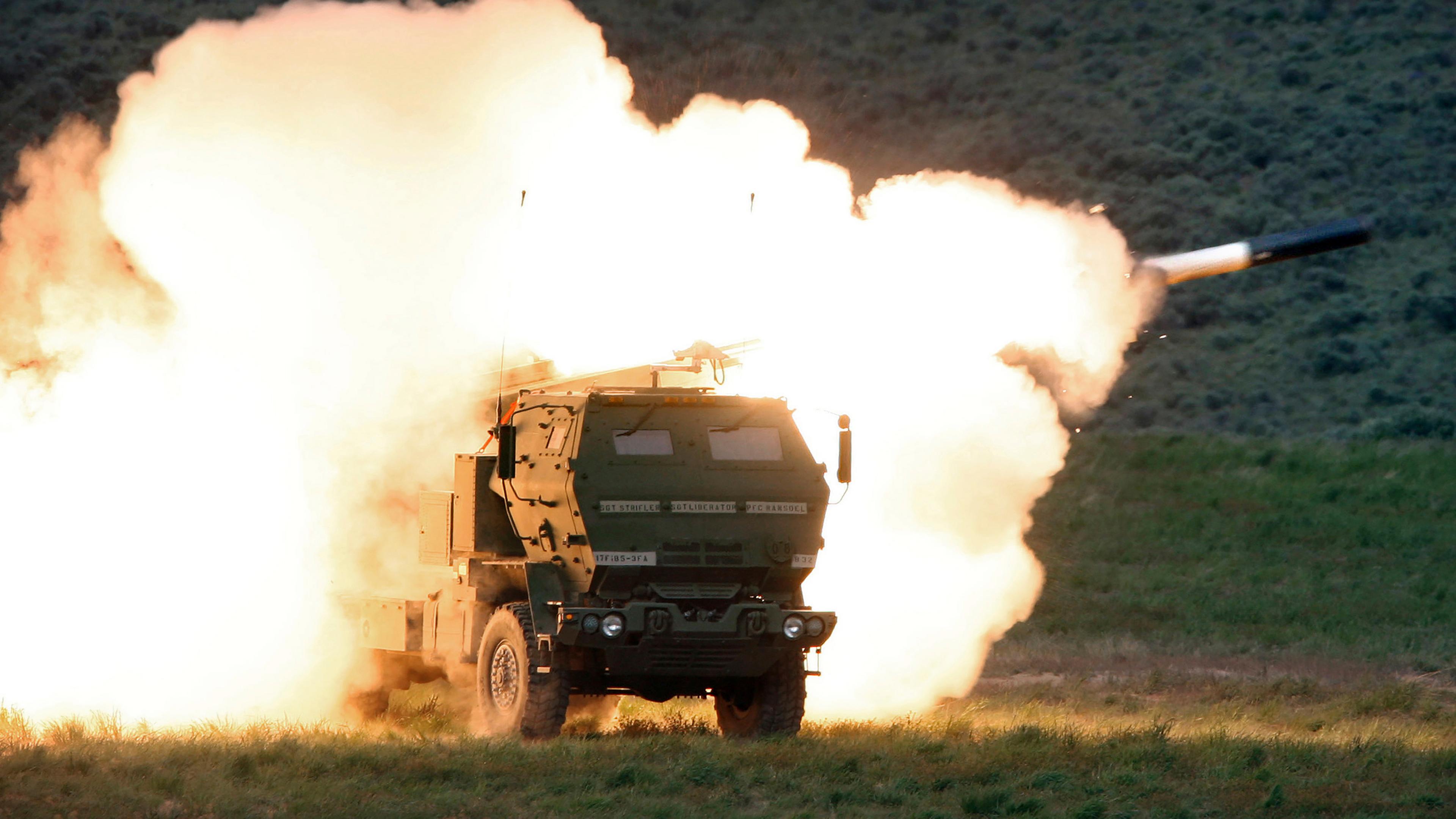 Eine Version des von Lockheed Martin produzierten mobilen Raketensystems HIMARS auf einem Testgelände im Bundesstaat Washington.