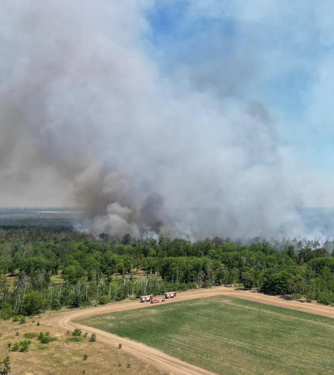 Feuer breitet sich weiter nach Brandenburg aus